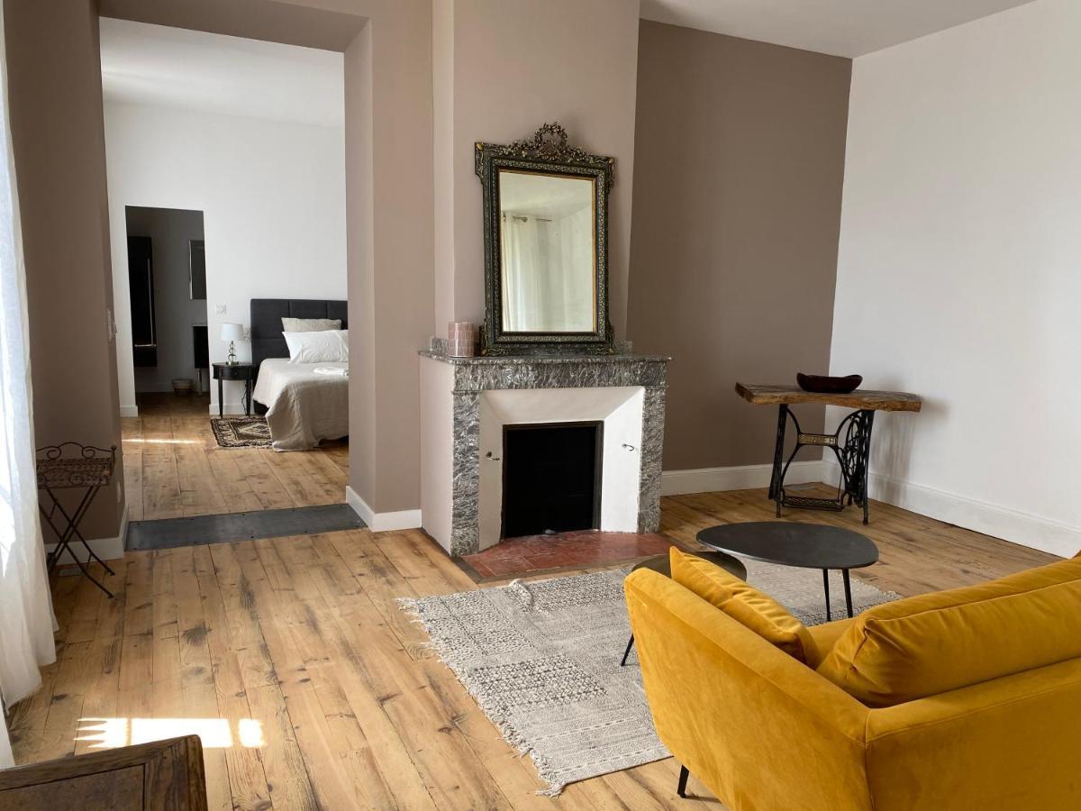 La Maison De Manon Mirande  Luaran gambar